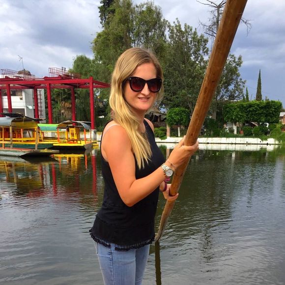 Meet your Posher, Ashley - Picture 1 of 1